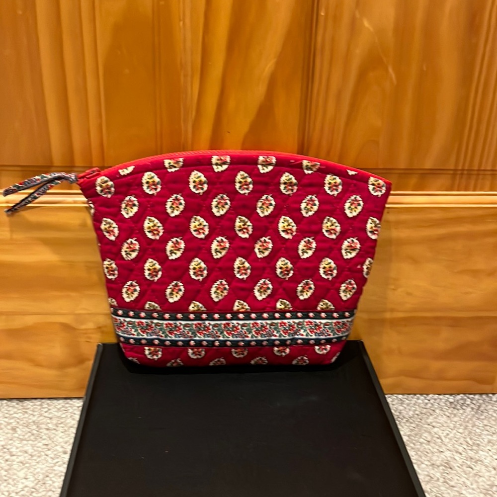 Vera Bradley Make-up Bag - Picture 1 of 5
